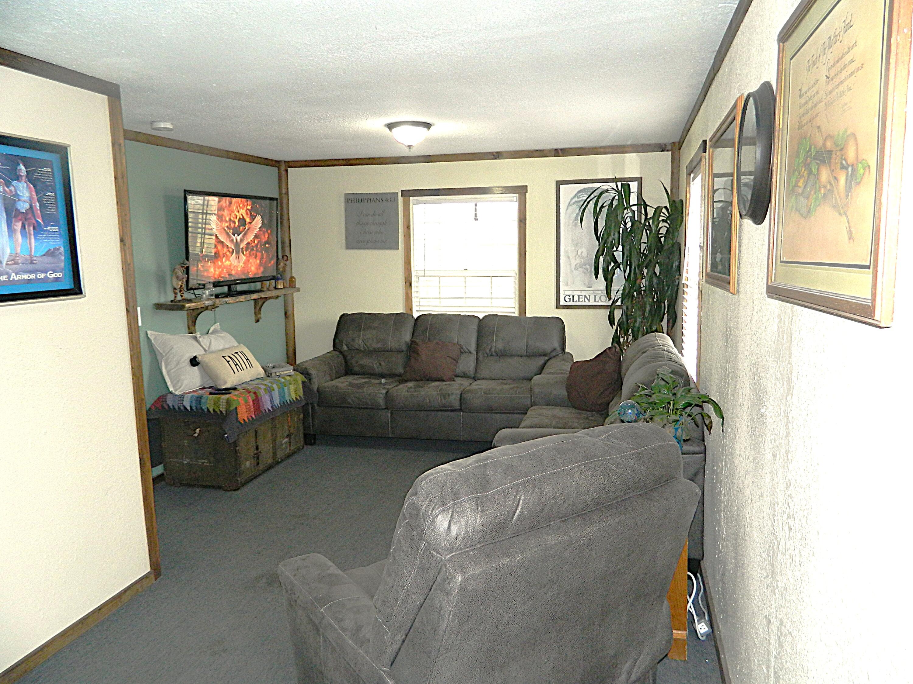 1267 Joe Wright Road Klamath Falls, OR 97603 - Photo 13 of 21 DSCN2536