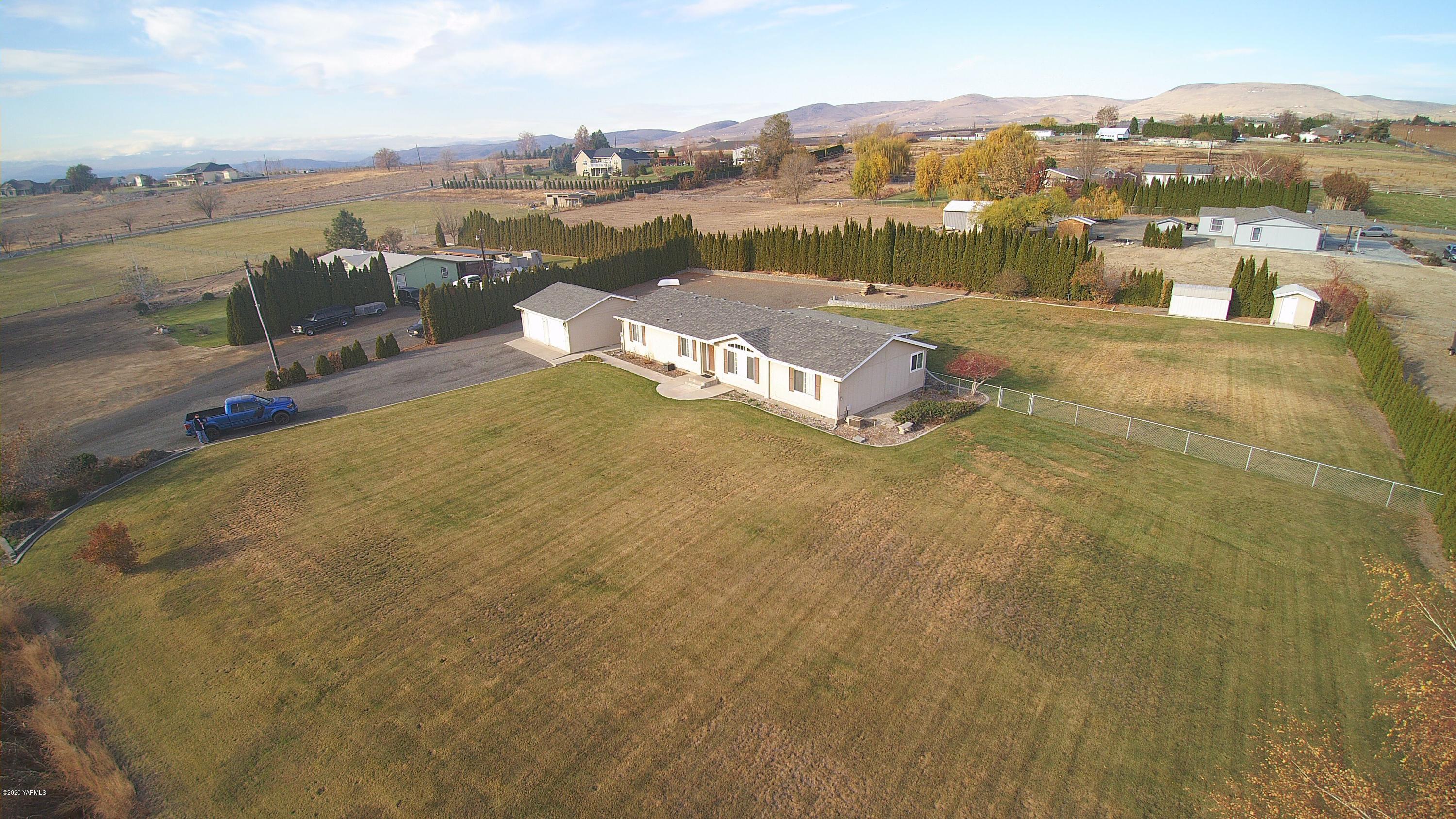 9851 Mieras Road Yakima, WA 98901 - Photo 26 of 27 Aerial View Of The Area