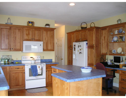 11 Peterson Road Palmer, MA 01069 - Photo 21 of 21 Gallery Image 21