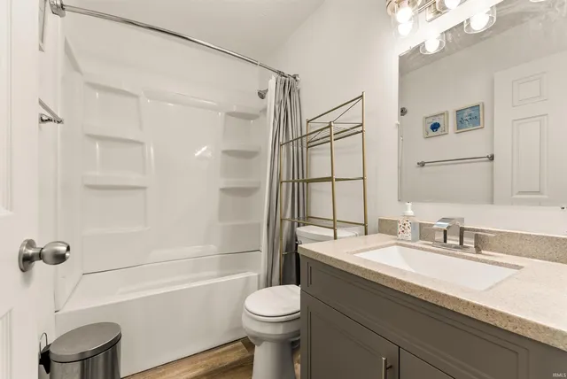 $329,900 | 23236 Kingsland Court, Elkhart, IN 46514