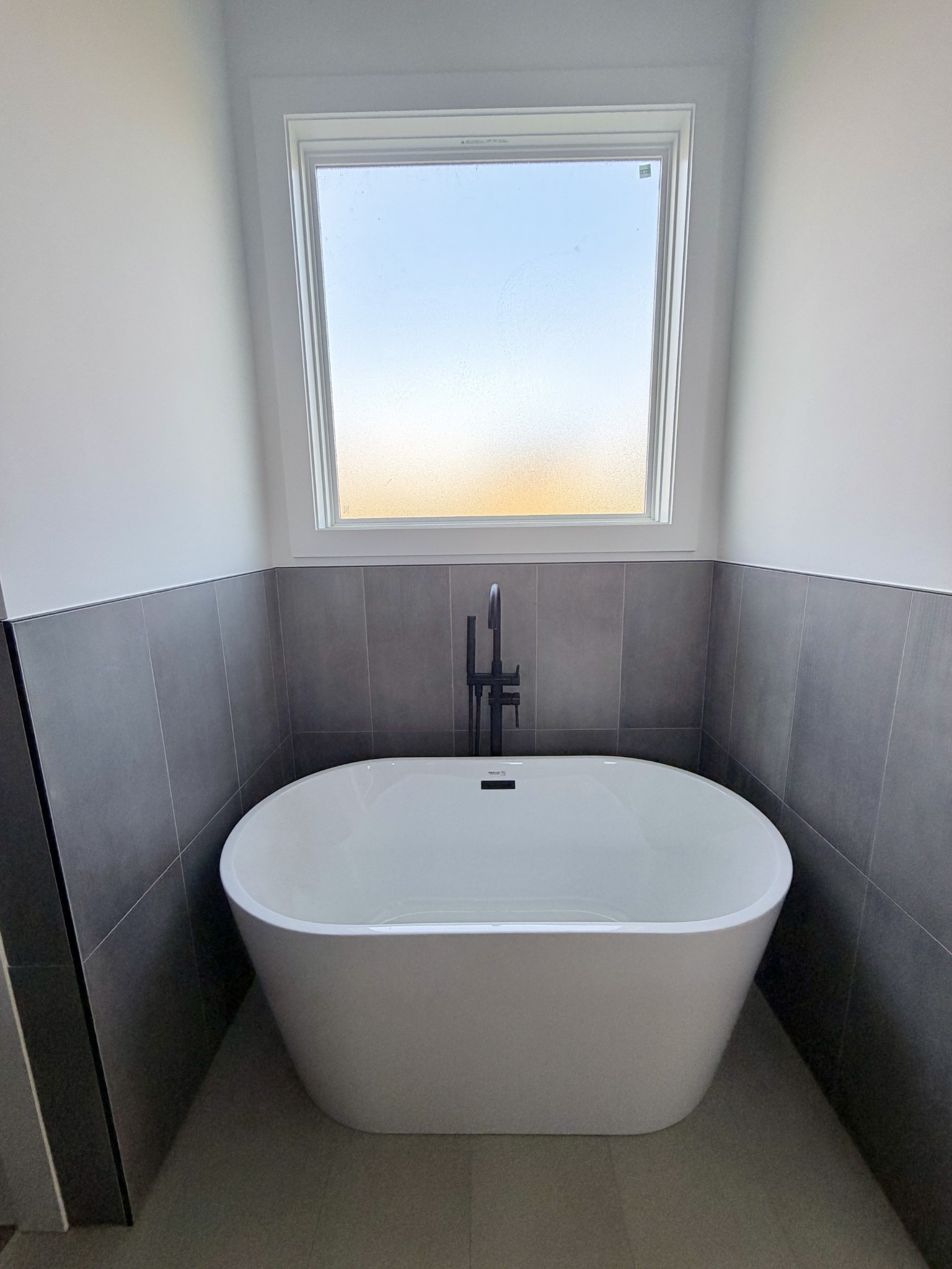 6447 Hopewell Road Springfield, TN 37172 - Photo 31 of 61 a white tub sitting in a bathroom