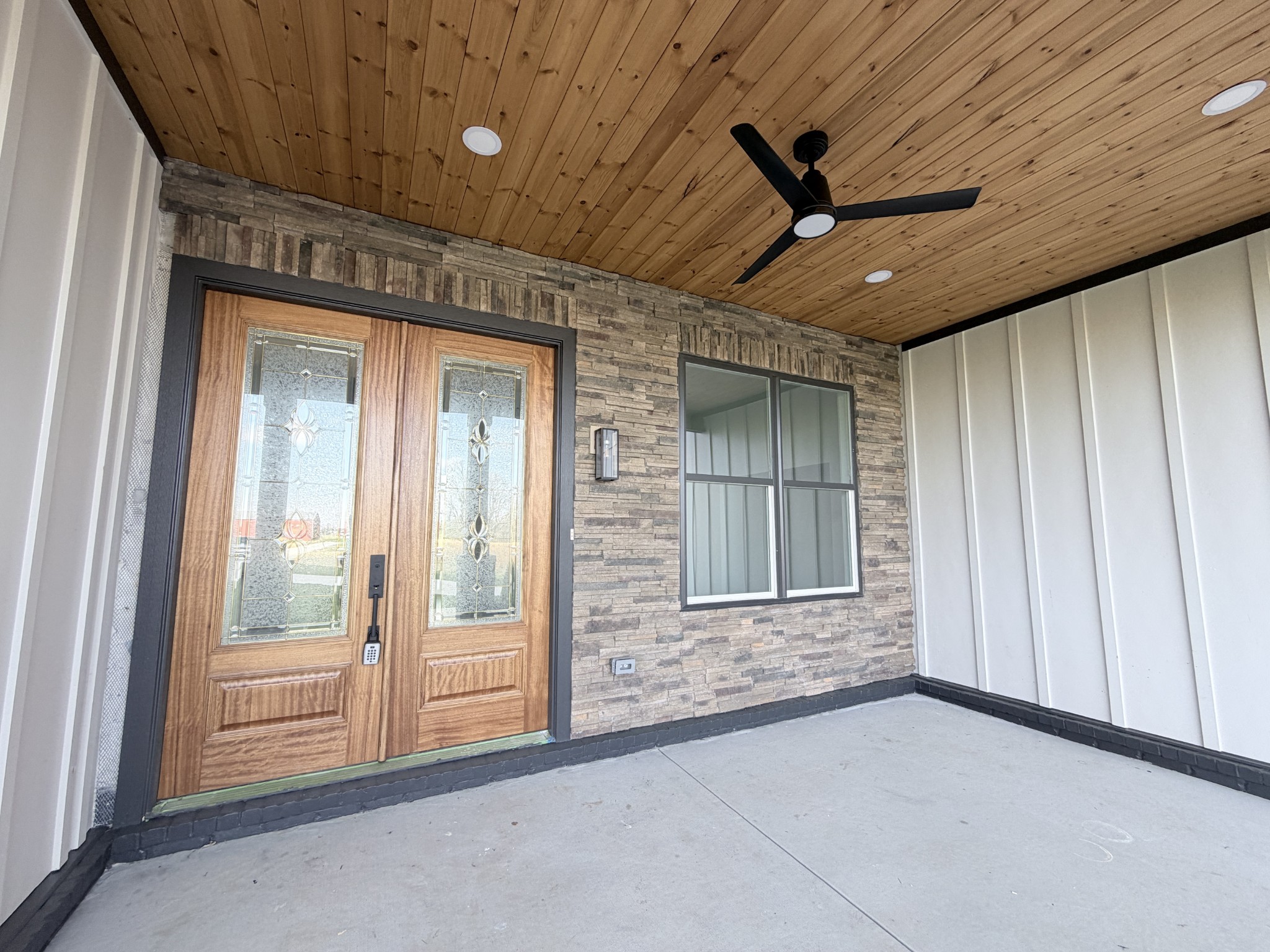 6447 Hopewell Road Springfield, TN 37172 - Photo 37 of 61 a view of an empty room with a fireplace