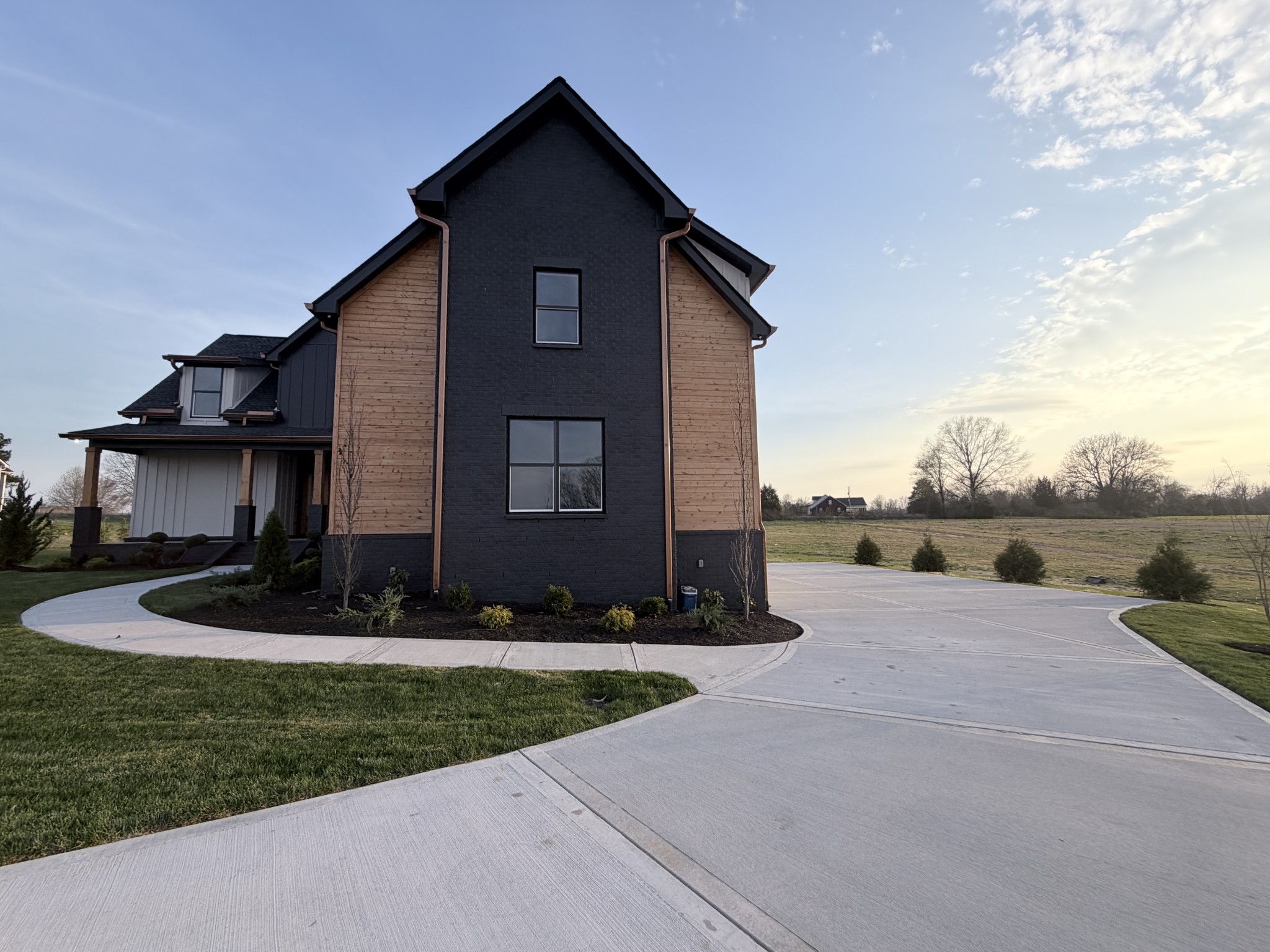 6447 Hopewell Road Springfield, TN 37172 - Photo 7 of 61 a view of a house with backyard and garden