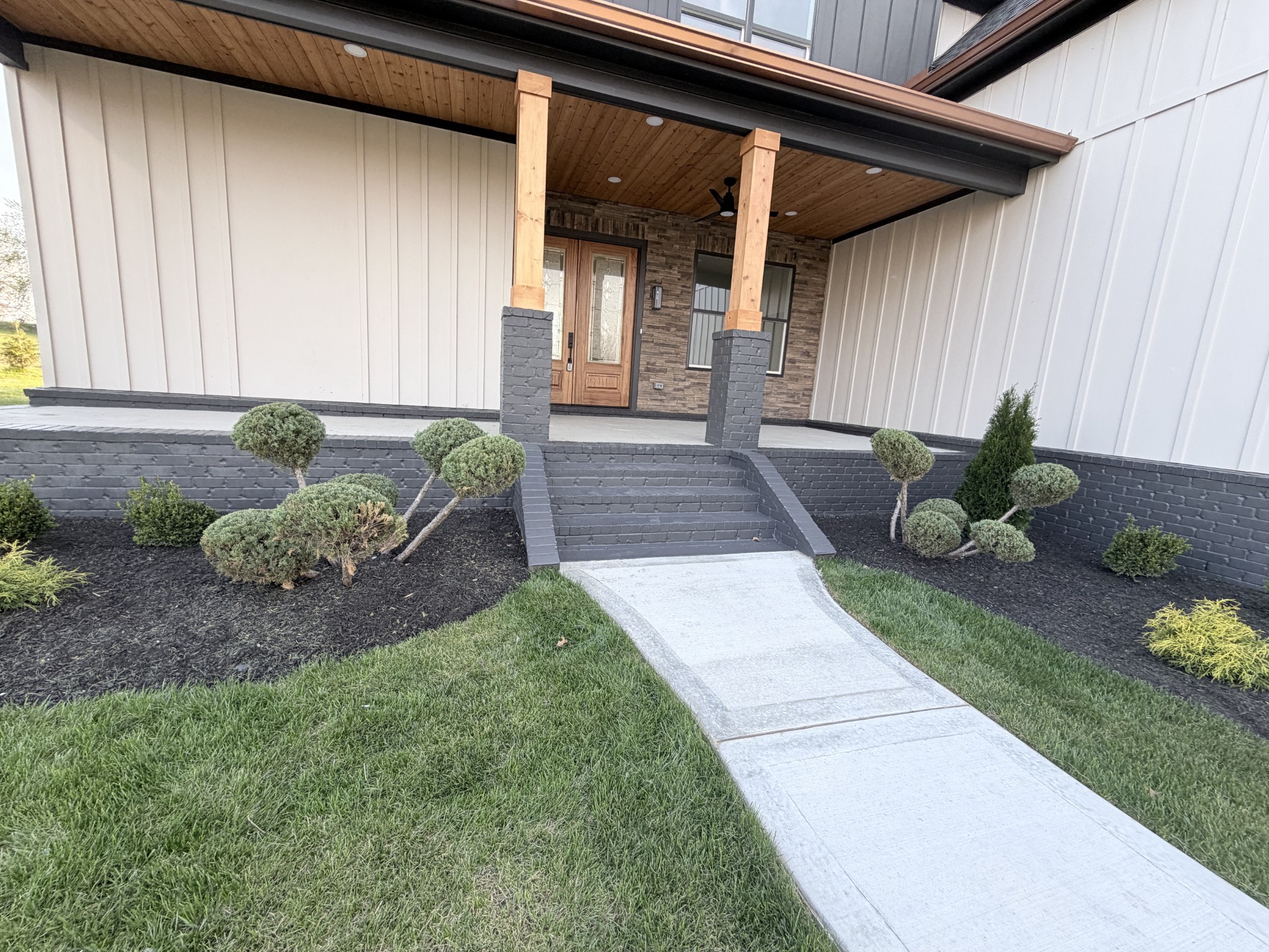 6447 Hopewell Road Springfield, TN 37172 - Photo 9 of 61 a house view with a outdoor space