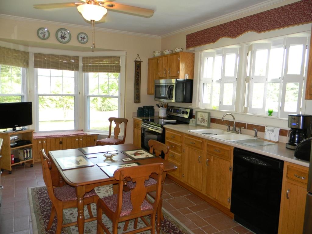 749 Timber Ridge Fincastle, VA 24090 - Photo 4 of 60 Kitchen