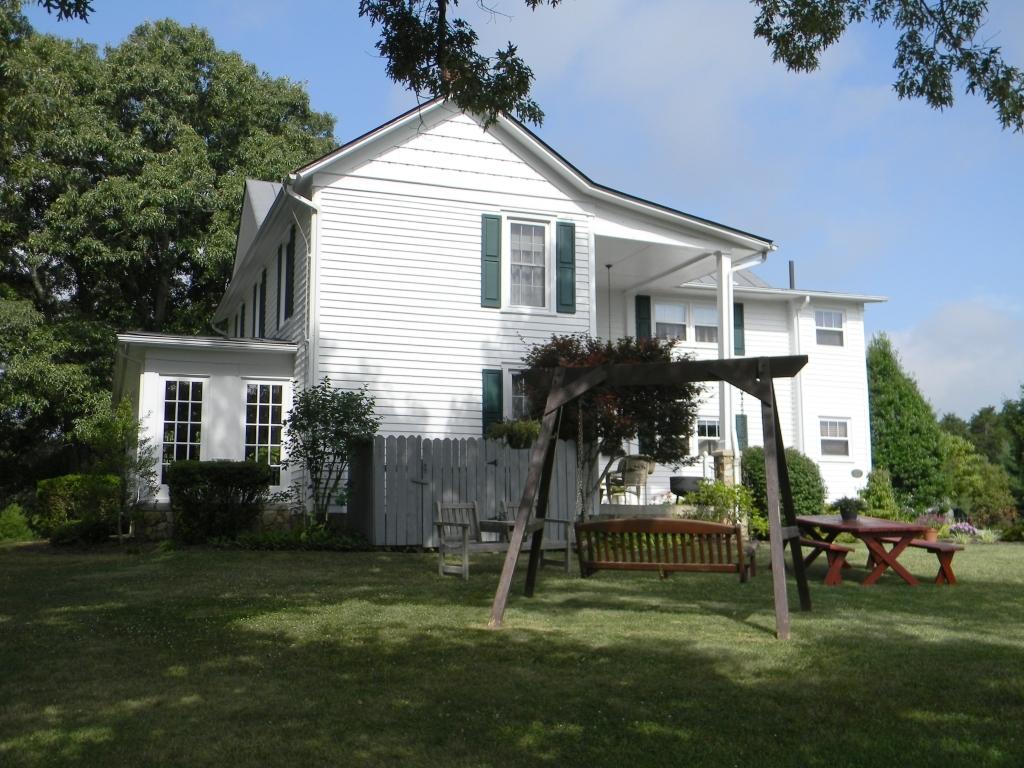 749 Timber Ridge Fincastle, VA 24090 - Photo 42 of 60 Right Side and Rear of Home