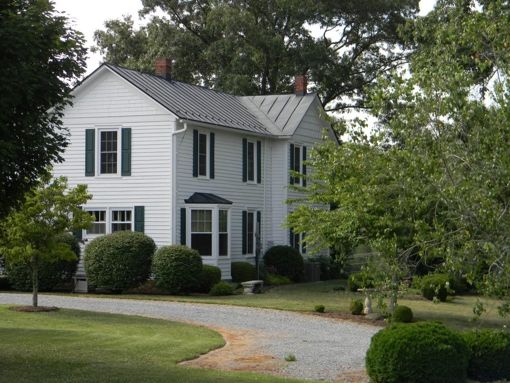 749 Timber Ridge Fincastle, VA 24090 - Photo 44 of 60 Side & Back Exterior