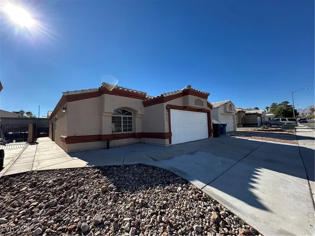 $1,845 | 8109 Sickle Lane, Las Vegas, NV 89128