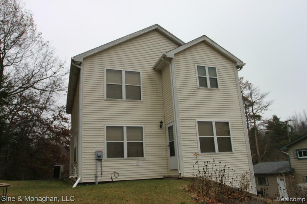 126 Indianside Road Oakland, MI 48363 - Photo 15 of 15 IMG_3062.jpg