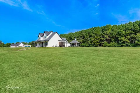$584,900 | 539 BISHOP PVT Drive, Stonewall, LA 71078