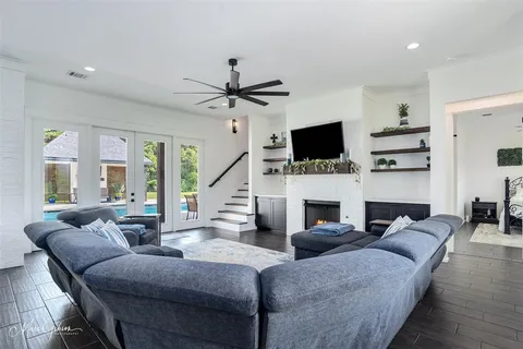 $584,900 | 539 BISHOP PVT Drive, Stonewall, LA 71078