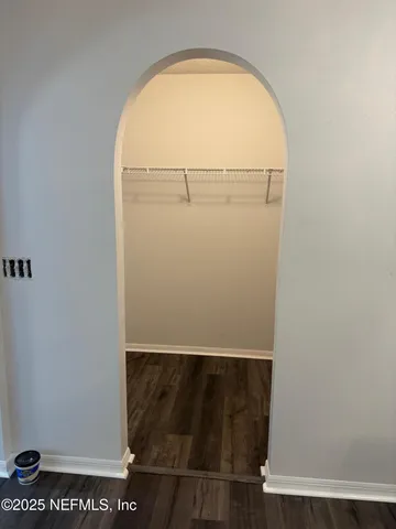 a close up of a shower