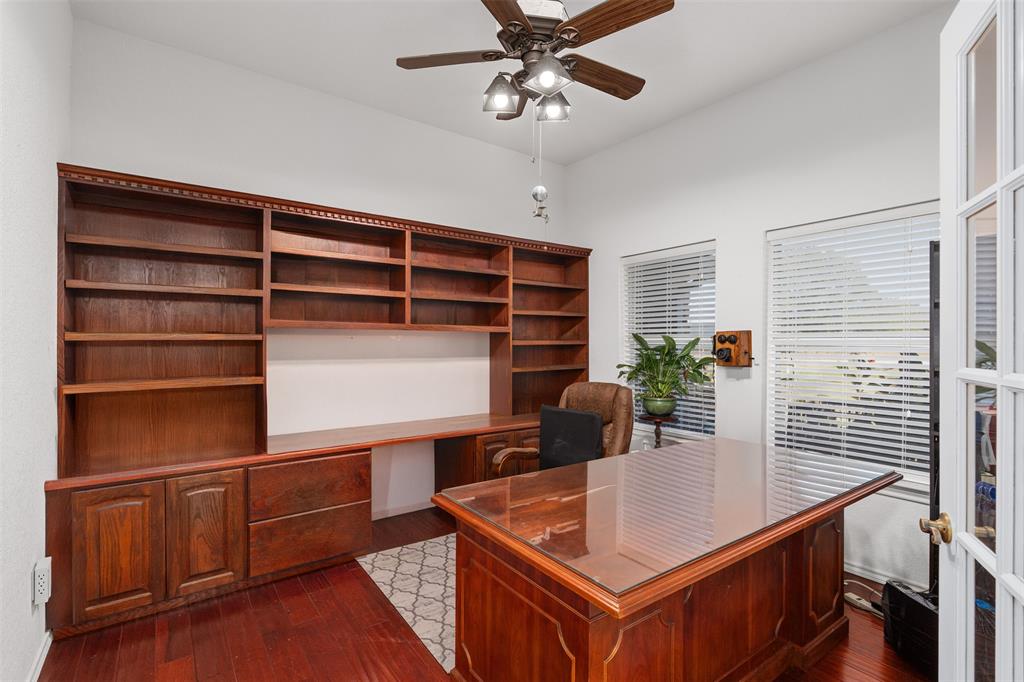 11306 Jennifer Circle Sanger, TX 76266 - Photo 6 of 24 a view of room with window and furniture