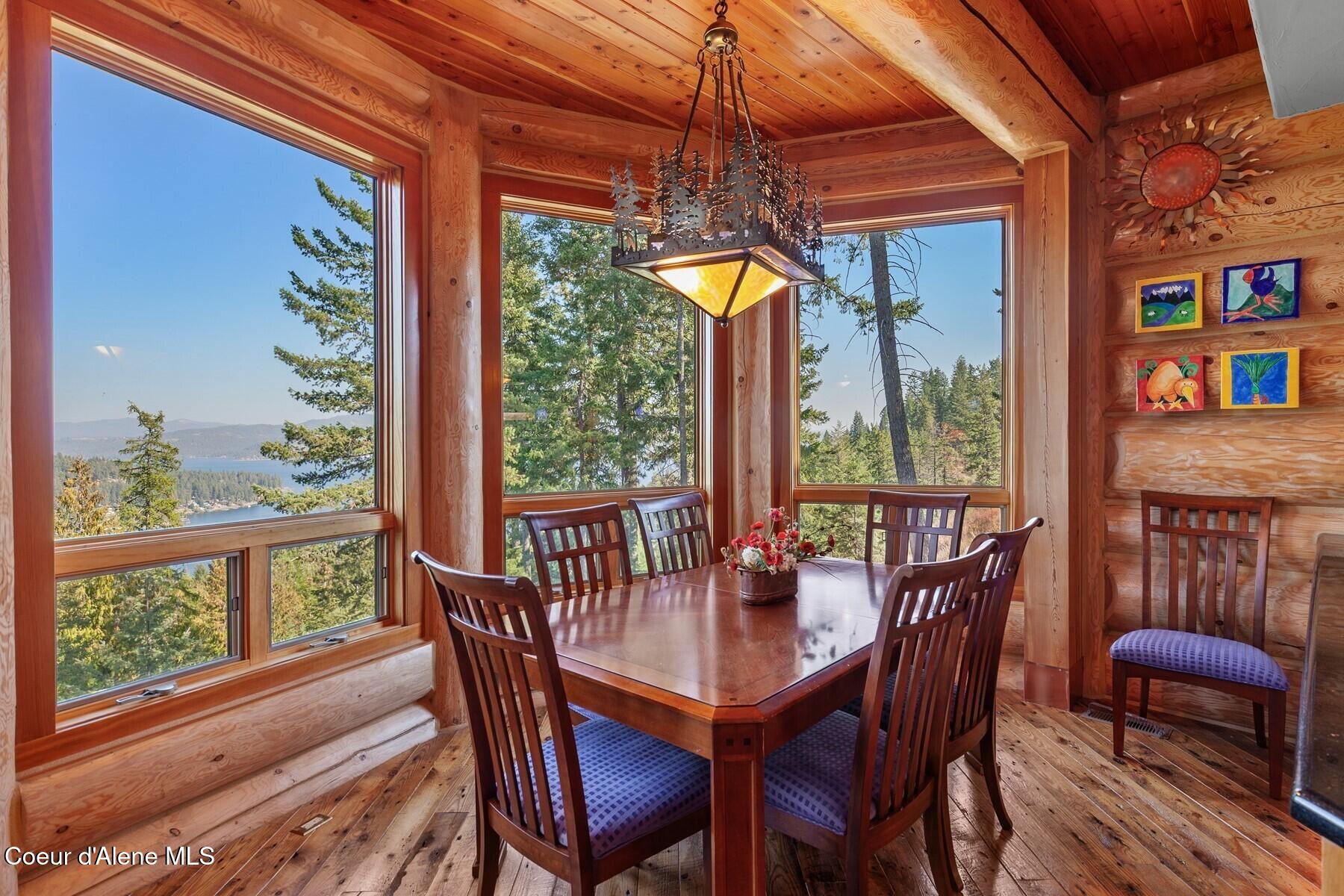 18869 South Trekker Woods Road Coeur D'Alene, ID 83814 - Photo 14 of 78 Dining Area wExpansive Views