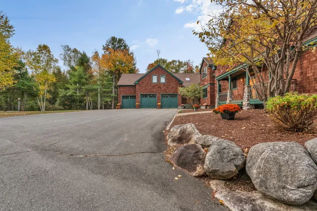 $1,999,000 | 11 Salmon Road, Dover Foxcroft, ME 04426
