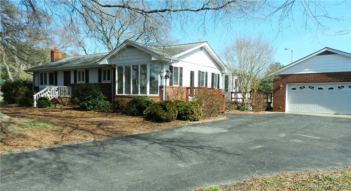371 Gwynnville Road Hudgins, VA 23076 - Photo 11 of 20