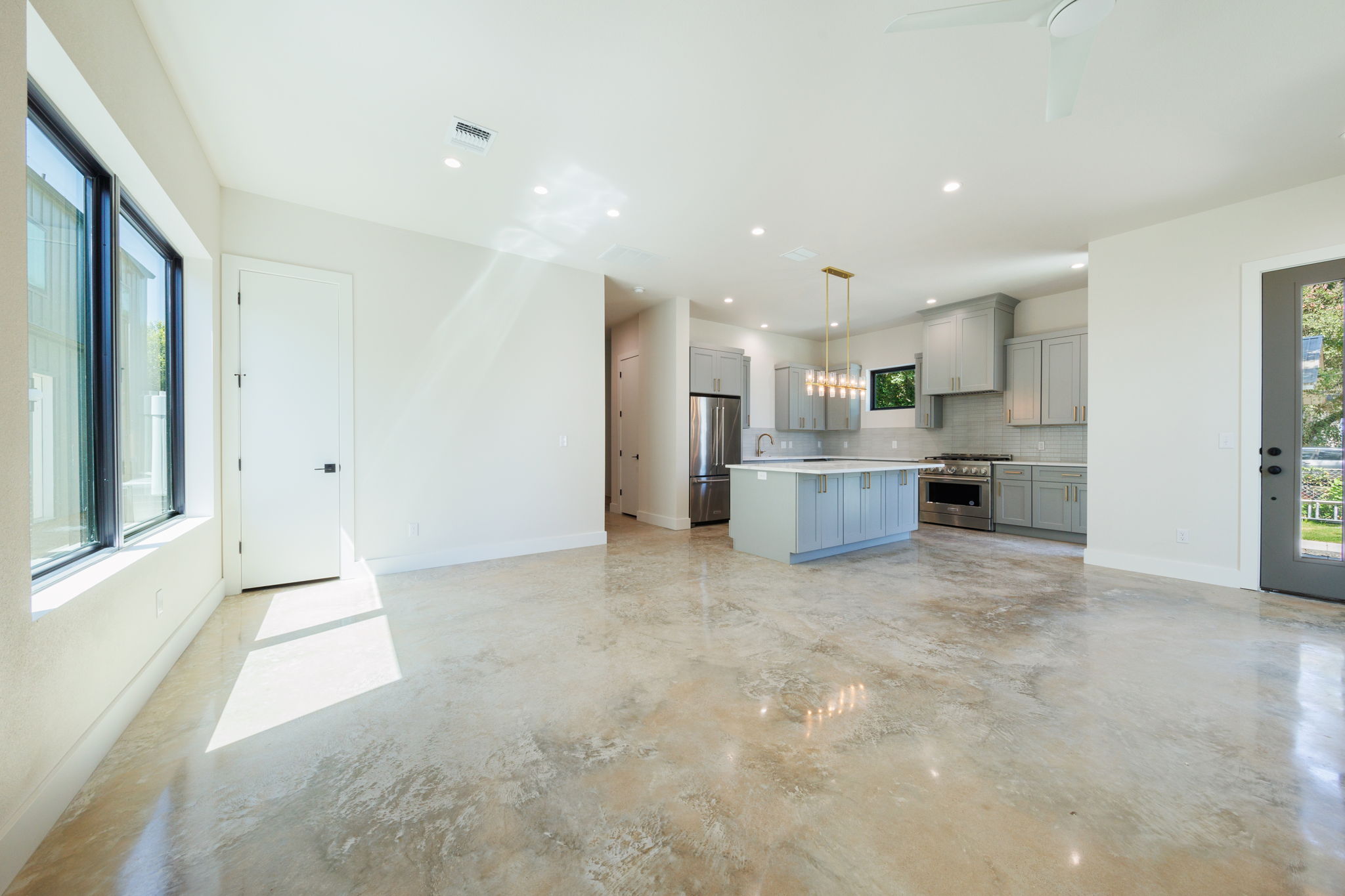 6315 Del Monte Road, Unit A Austin, TX 78741 - Photo 18 of 24