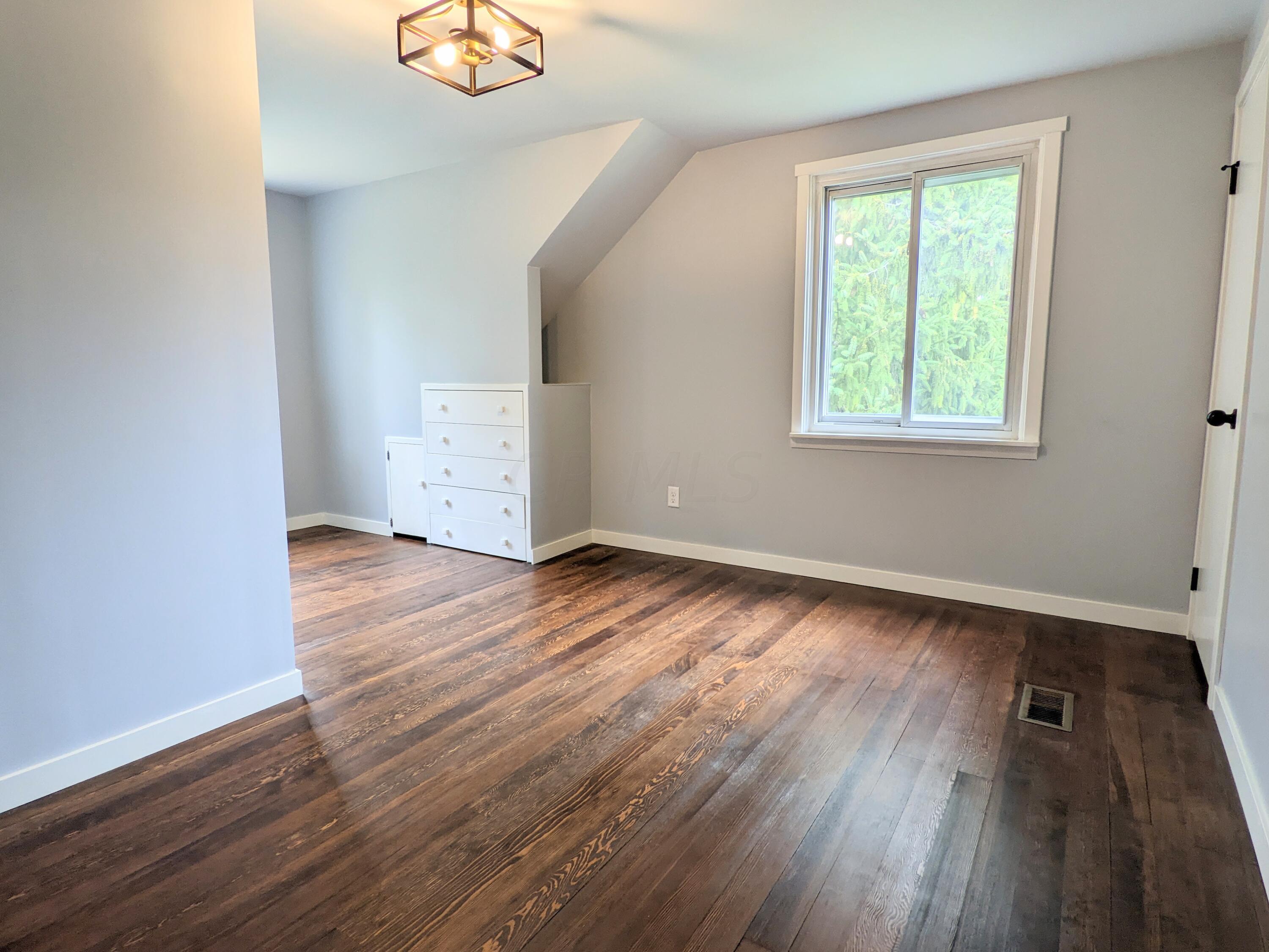 2701 Gooding Road Marion, OH 43302 - Photo 17 of 27 19 Bed Up 1 1
