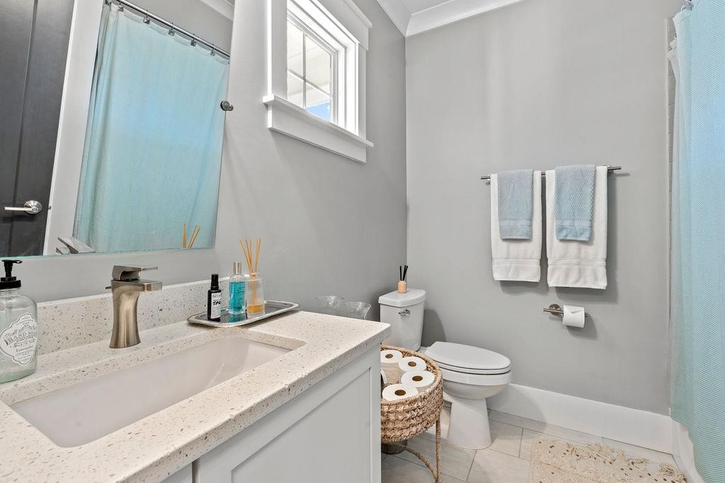 607 Bragg Street Raleigh, NC 27601 - Photo 9 of 44 1st Floor Bath