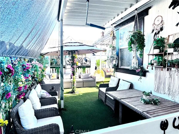 a view of outdoor space yard deck and patio