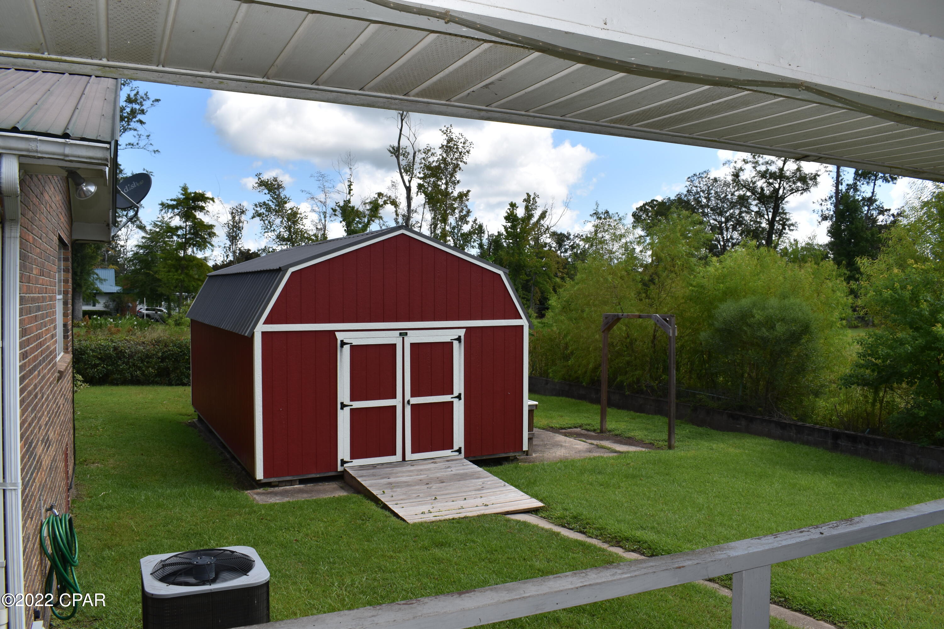 827 3rd Street Chipley, FL 32428 - Photo 17 of 25