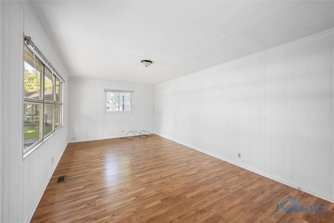 36 Independence Road Toledo, OH 43607 - Photo 7 of 29 Gallery Image 7