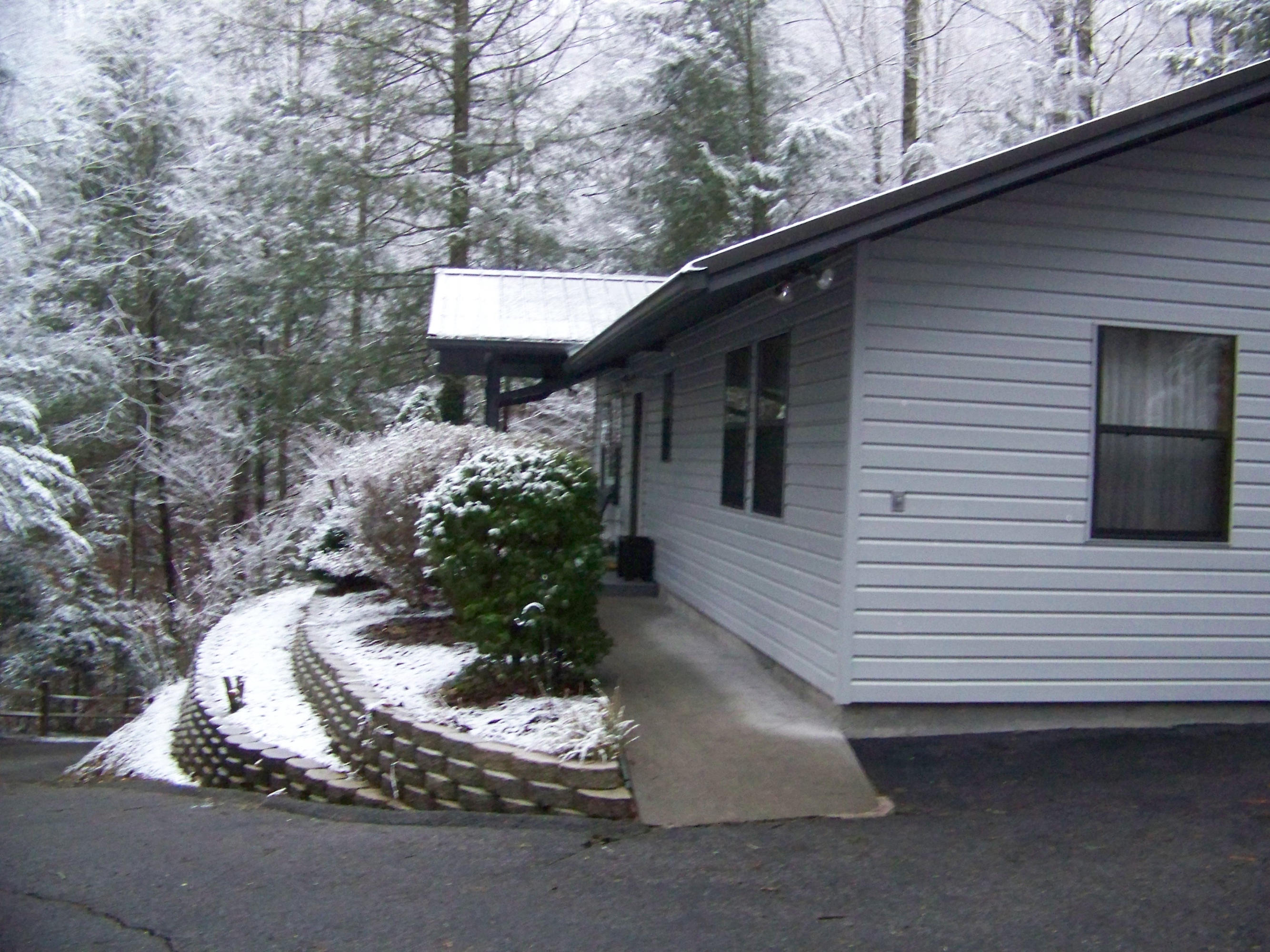 320 Bruce Road Gatlinburg, TN 37738 - Photo 5 of 21 100_6288