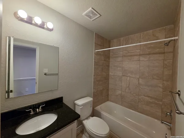 $1,250 | 16913 Dancing Ava, Unit 3, Selma, TX 78154