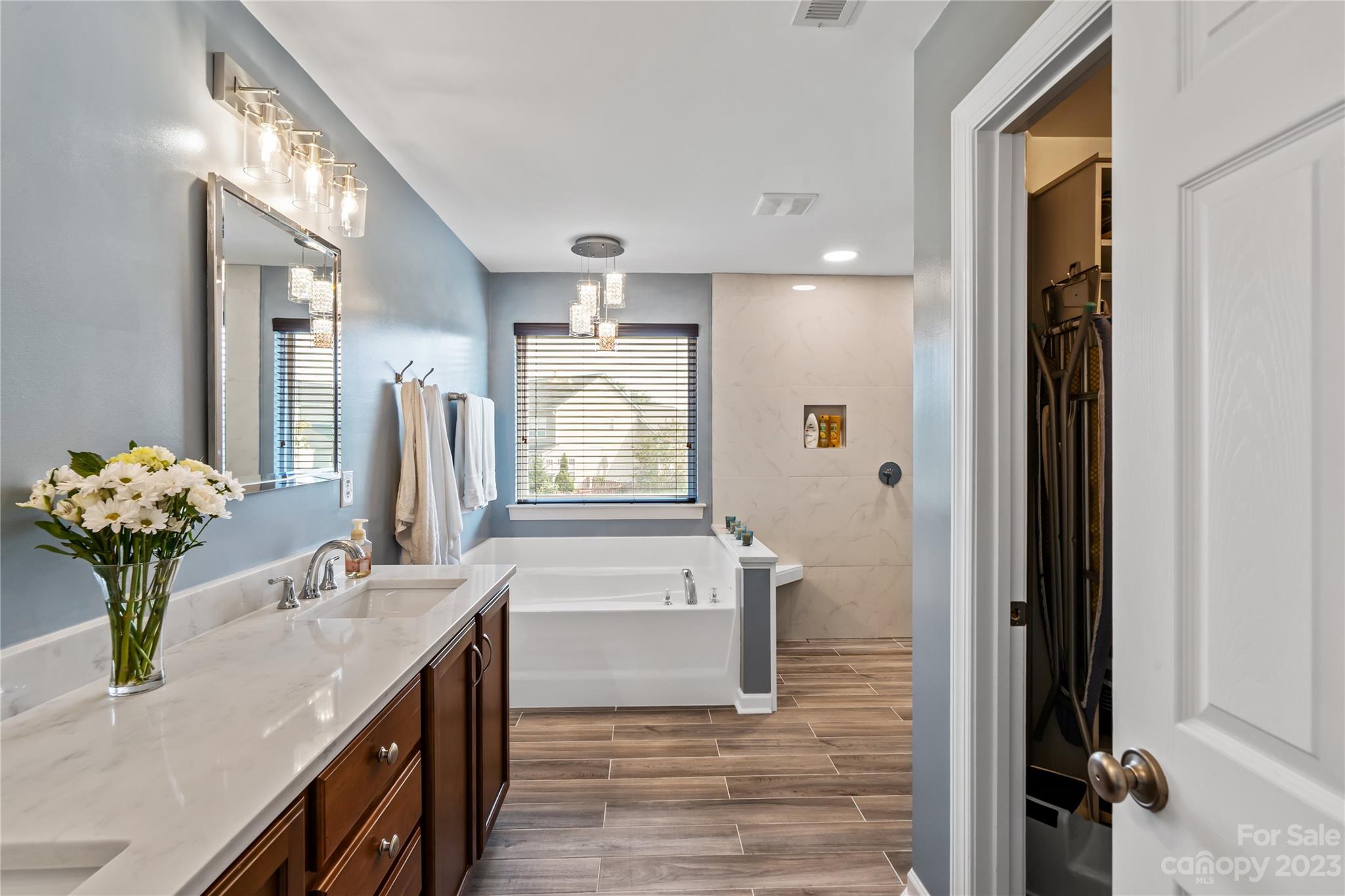 6412 Baltray Road Charlotte, NC 28278 - Photo 18 of 36 Gallery Image 18
