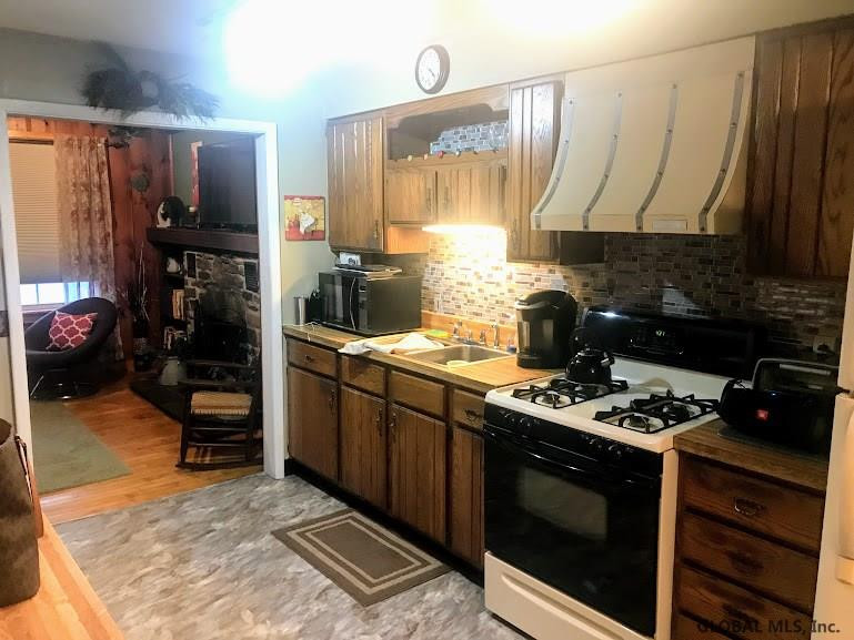 58 Harris Road Hadley, NY 12822 - Photo 6 of 22 Photo 7