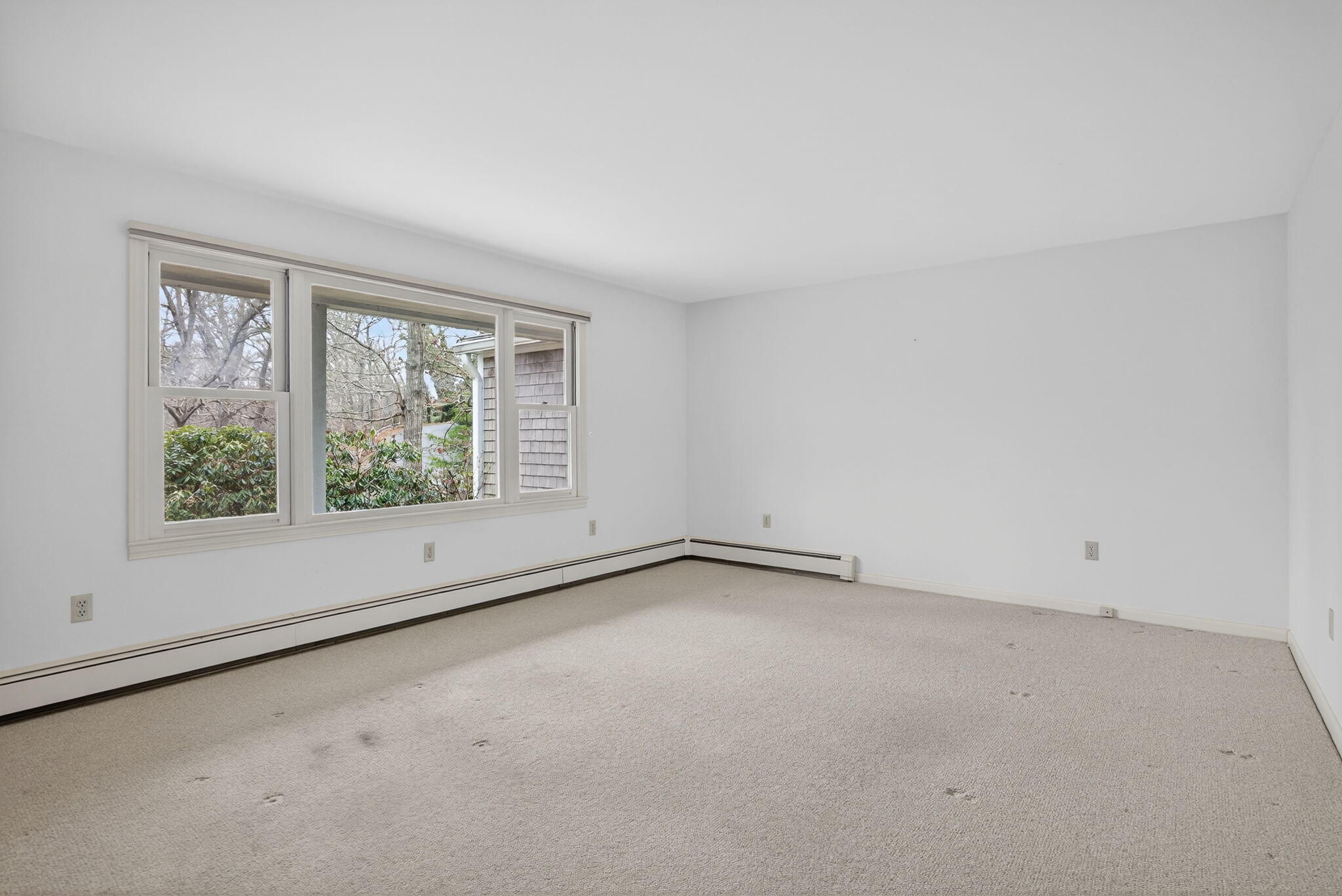 4 Nickerson Road Orleans, MA 02653 - Photo 11 of 32 Living Room