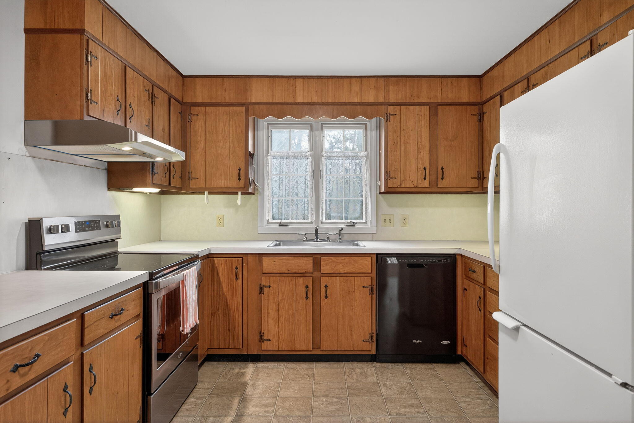 4 Nickerson Road Orleans, MA 02653 - Photo 14 of 32 Kitchen