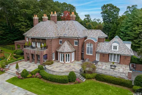 $5,300,000 | 8 Vista Lane, Glen Head, NY 11545