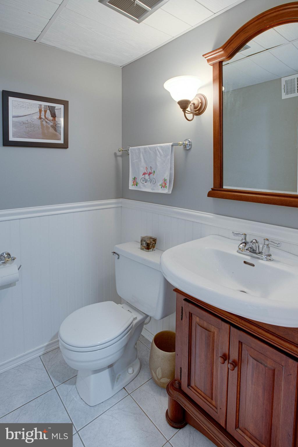 4301 Still Meadow Road Fairfax, VA 22032 - Photo 11 of 33 LL one half bath