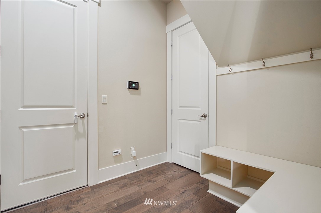 13905 174th Terrace Southeast Renton, WA 98059 - Photo 11 of 37