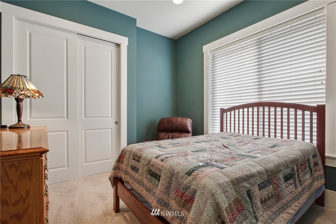 13905 174th Terrace Southeast Renton, WA 98059 - Photo 13 of 37