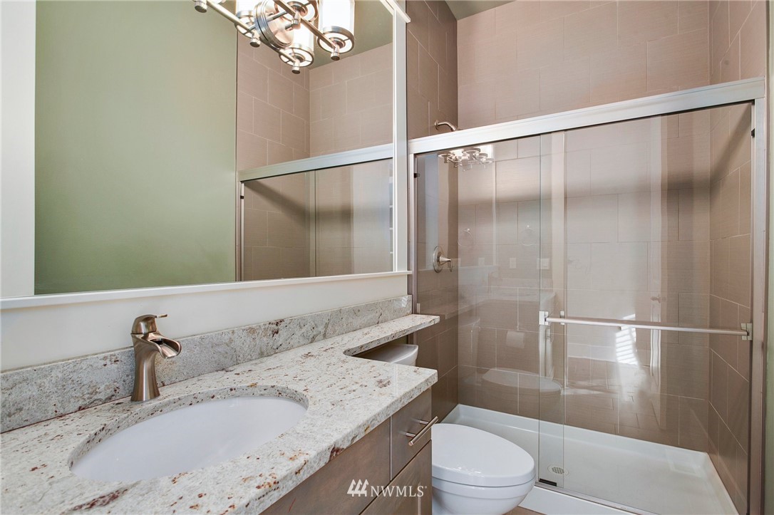 13905 174th Terrace Southeast Renton, WA 98059 - Photo 14 of 37