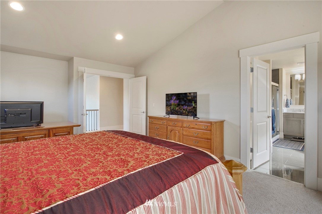 13905 174th Terrace Southeast Renton, WA 98059 - Photo 20 of 37