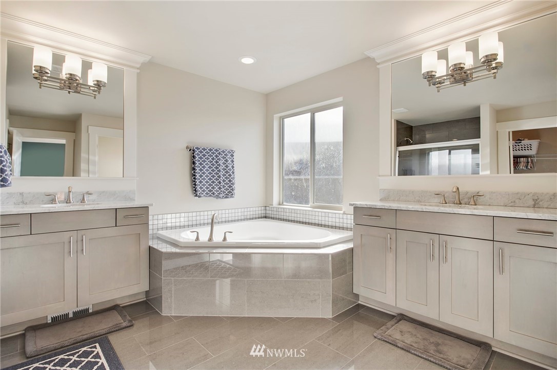 13905 174th Terrace Southeast Renton, WA 98059 - Photo 21 of 37