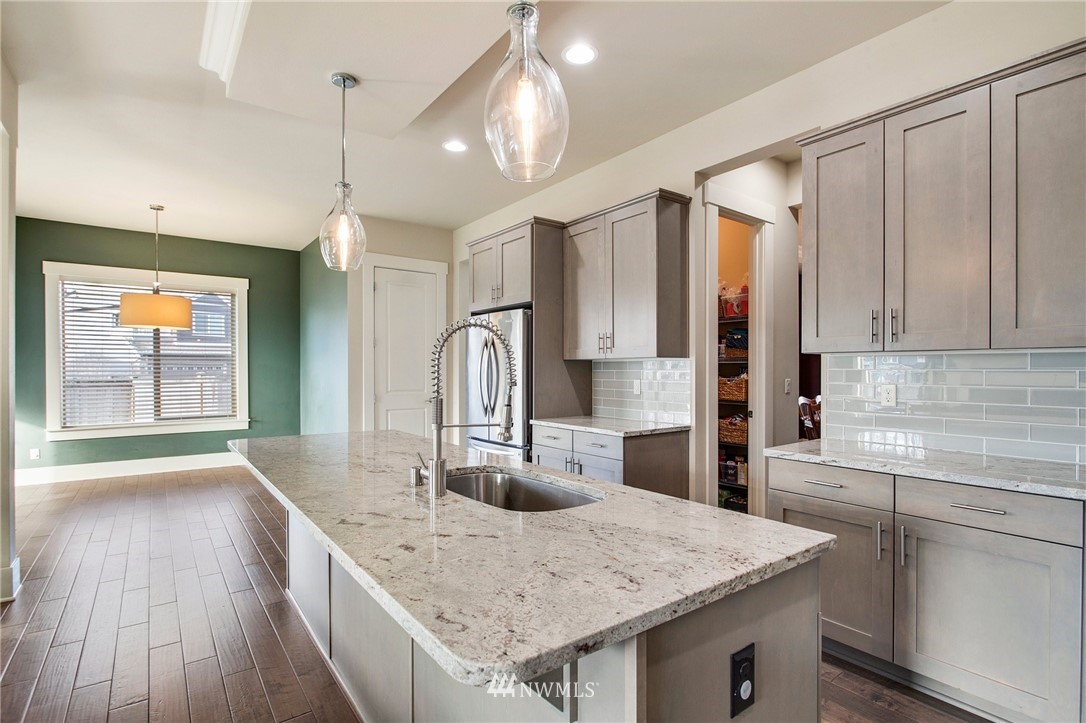 13905 174th Terrace Southeast Renton, WA 98059 - Photo 10 of 37