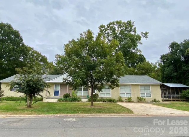 $3,995 | 4201 University Drive, Charlotte, NC 28209