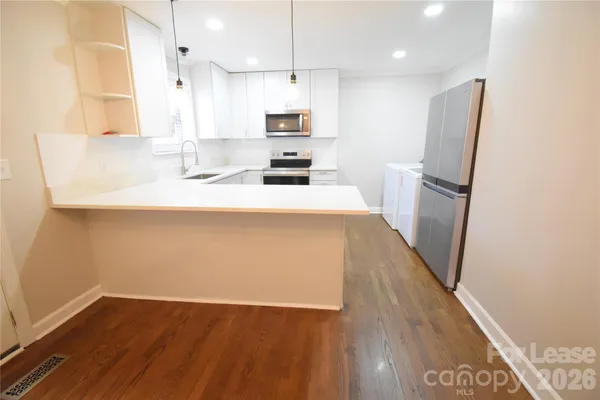 $3,995 | 4201 University Drive, Charlotte, NC 28209