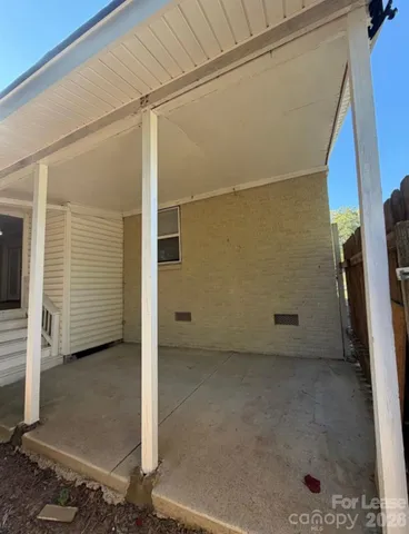 $3,995 | 4201 University Drive, Charlotte, NC 28209