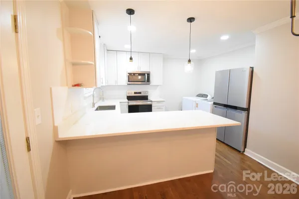 $3,995 | 4201 University Drive, Charlotte, NC 28209