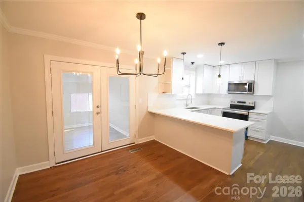 $3,995 | 4201 University Drive, Charlotte, NC 28209