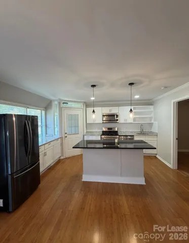 $3,995 | 4201 University Drive, Charlotte, NC 28209