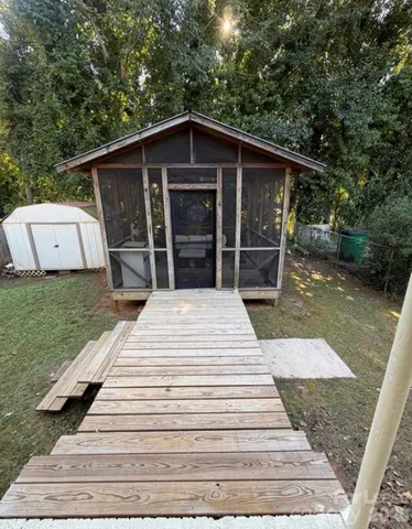 $3,995 | 4201 University Drive, Charlotte, NC 28209