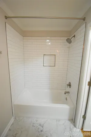 $3,995 | 4201 University Drive, Charlotte, NC 28209