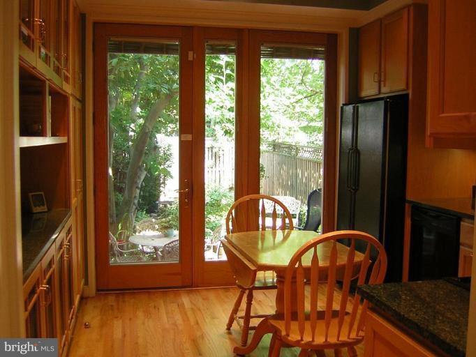 19 7th Street Northeast Washington, DC 20002 - Photo 12 of 30 Kitchen