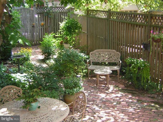 19 7th Street Northeast Washington, DC 20002 - Photo 14 of 30 Garden